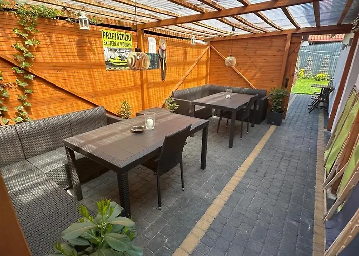 アパート Przy Kawiarence 4 レバ